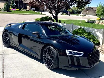 R8 v10