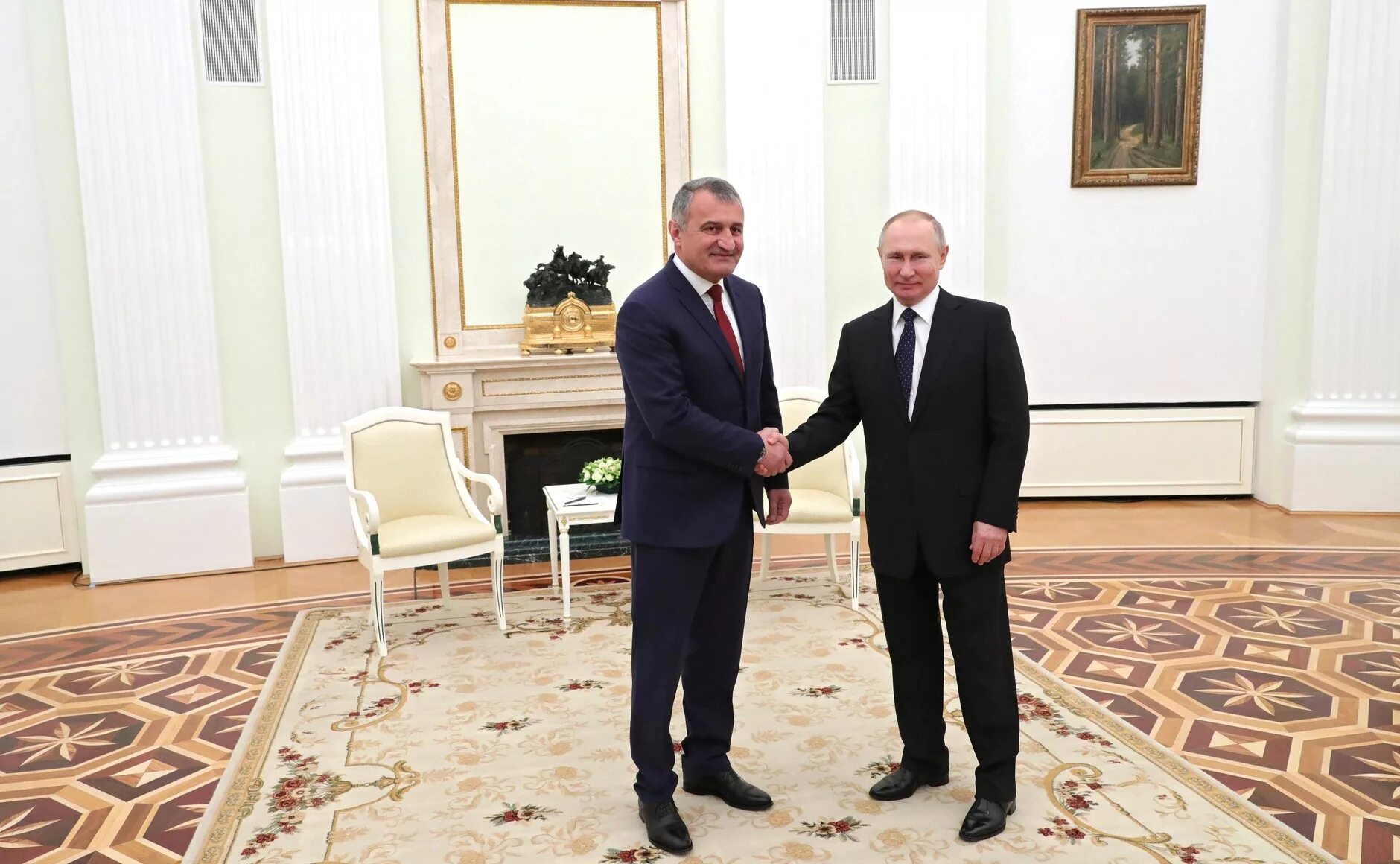 Резиденция президента Южной Осетии. Южная осетия в состав россии 2024