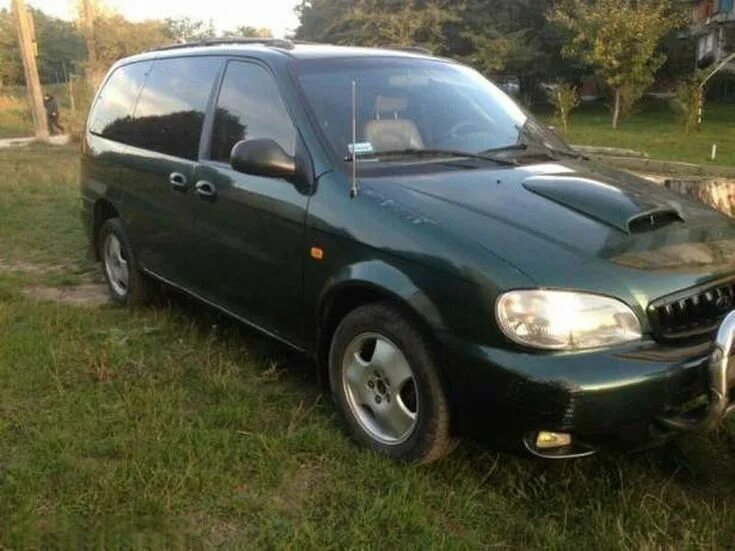 Купить киа карнивал дизель. Киа Карнивал 2000. Kia Carnival 2000 года. Киа Карнивал 2000г 2.5 бензин. Киа Карнивал механика.