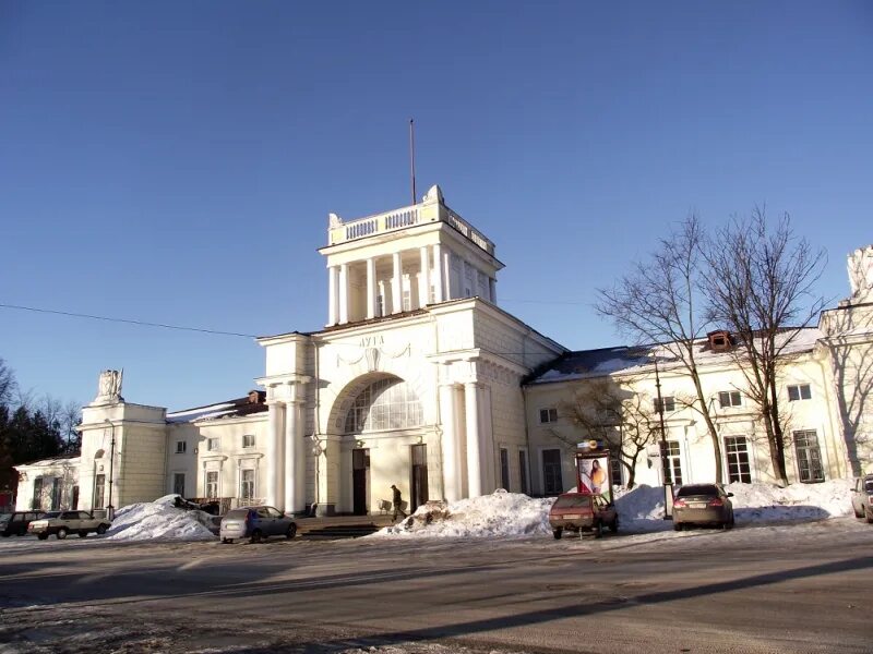 Город луги где. Город Луга Ленинградской области. Город Луга вокзал. Станция Луга Ленинградской области. Луга под Питером.