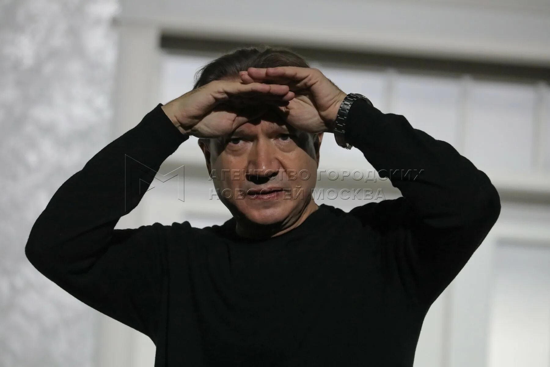 Спектакль собрание сочинений актеры. Сергей новосад современник. Спектакль гришковца современник. Современник спектакль собрание. Современник спектакль собрание.