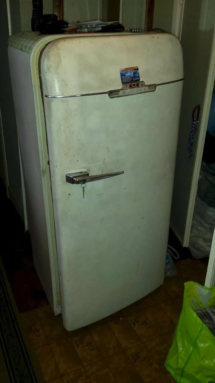 Советский холодильник. Холодильник зил ссср. Холодильник 1950. Советский холодильник. Холодильник зил 65 кшт-400п.