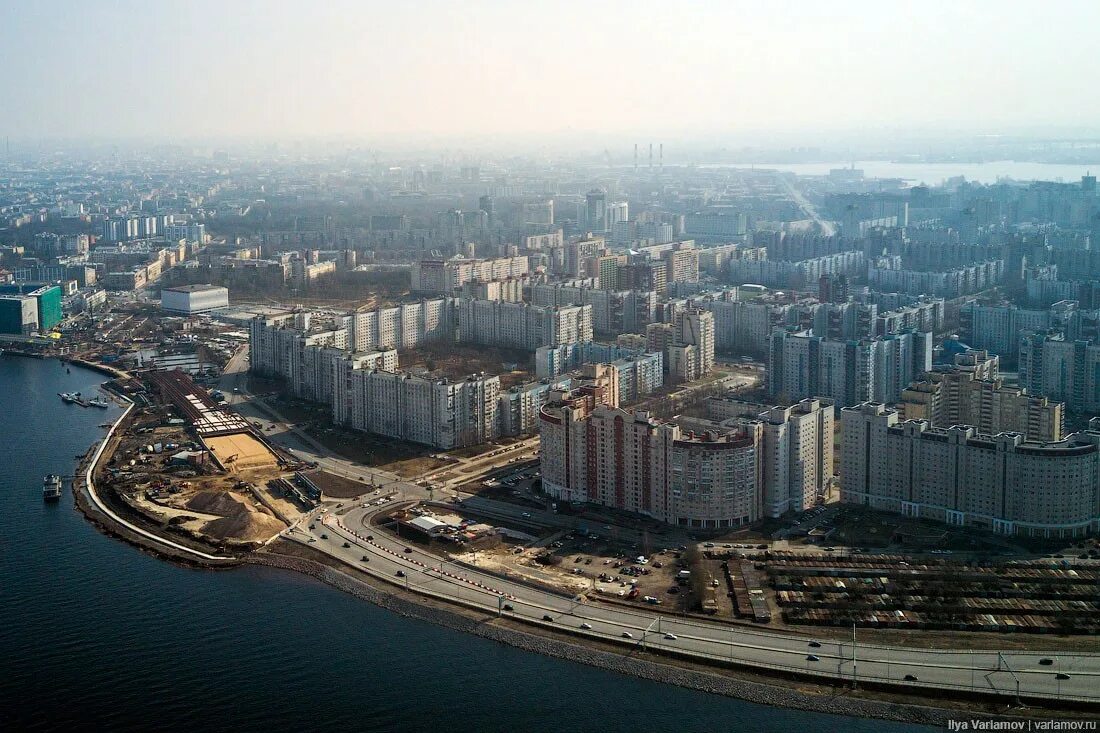 Праздничный" остров Голодай, скорбный остров Гоноропуло Если значение одних пете