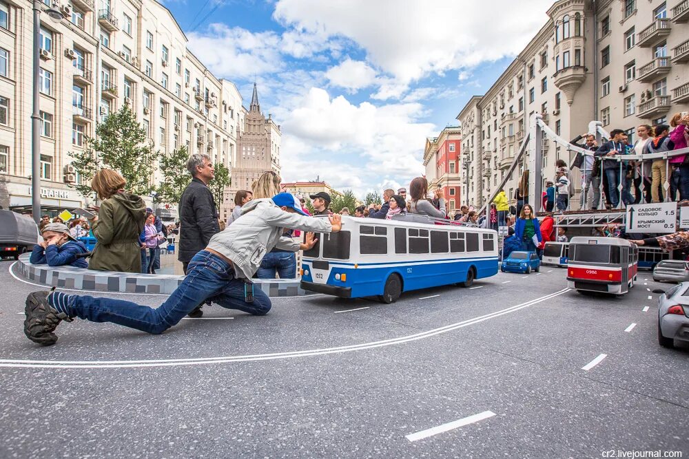 Выходные в мск. Выходные в Москве. Москва 870. Улицы Москвы на вы. Выходные в Москве фото.