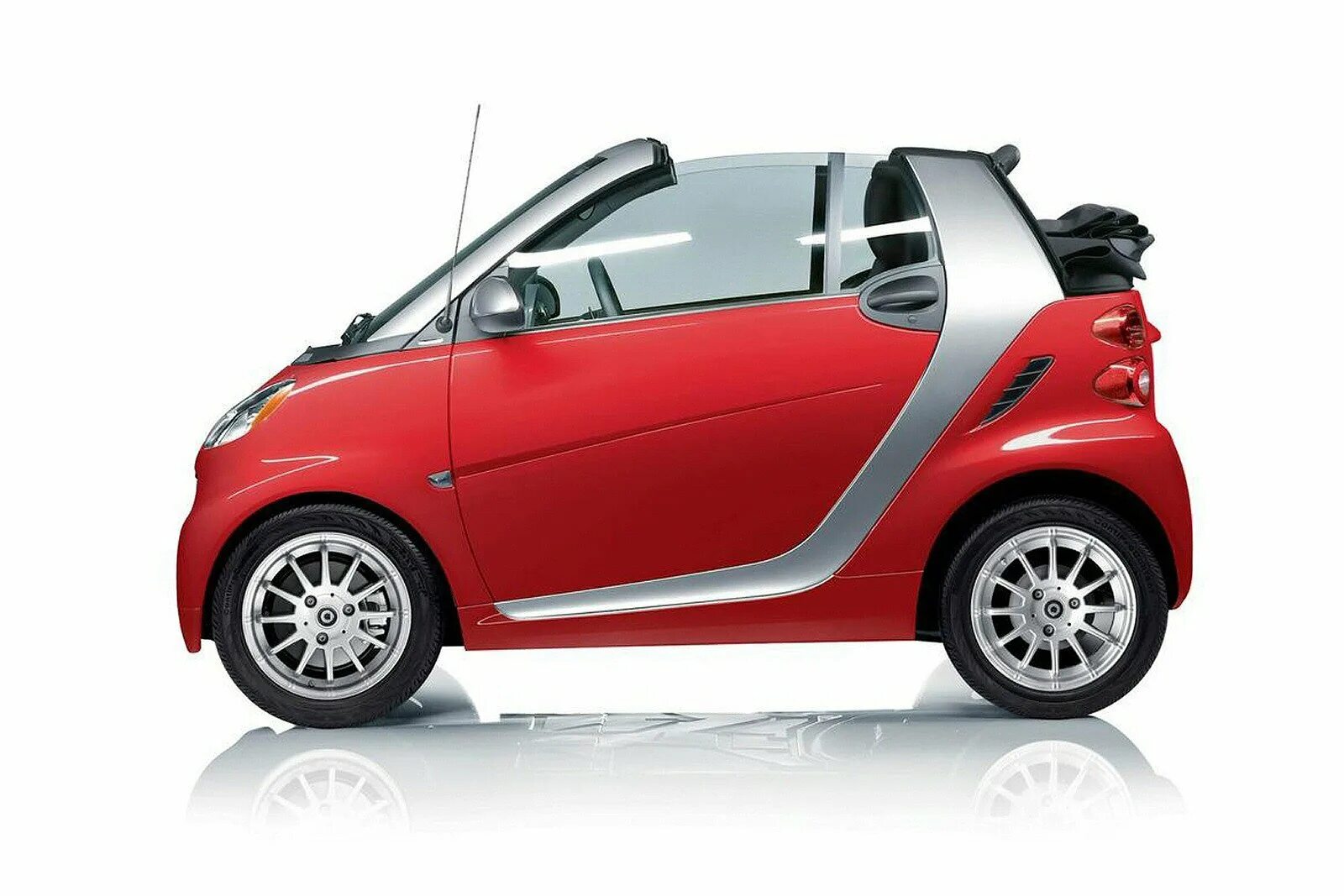 Автомобиль микро. Smart Fortwo 2015. Smart Fortwo 2007 – 2015 II. Smart Fortwo Cabrio Electric 2011. Мини-кар Smart Fortwo 2.