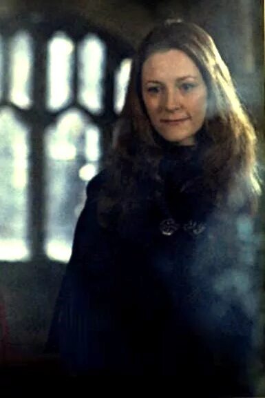 Джеральдин сомервилль лили поттер. Лили эванс поттер. Лили эванс в детстве. Лиля поттер. Джеральдин сомервилль гарри поттер.