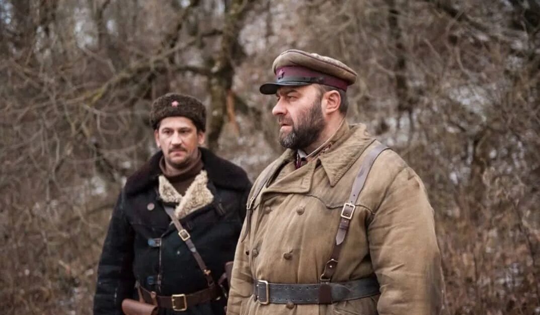 Оставайся в роли. Джош холлоуэй сойер. Джеймс «сойер» форд. Оставайся в роли. Mary elizabeth 2021.