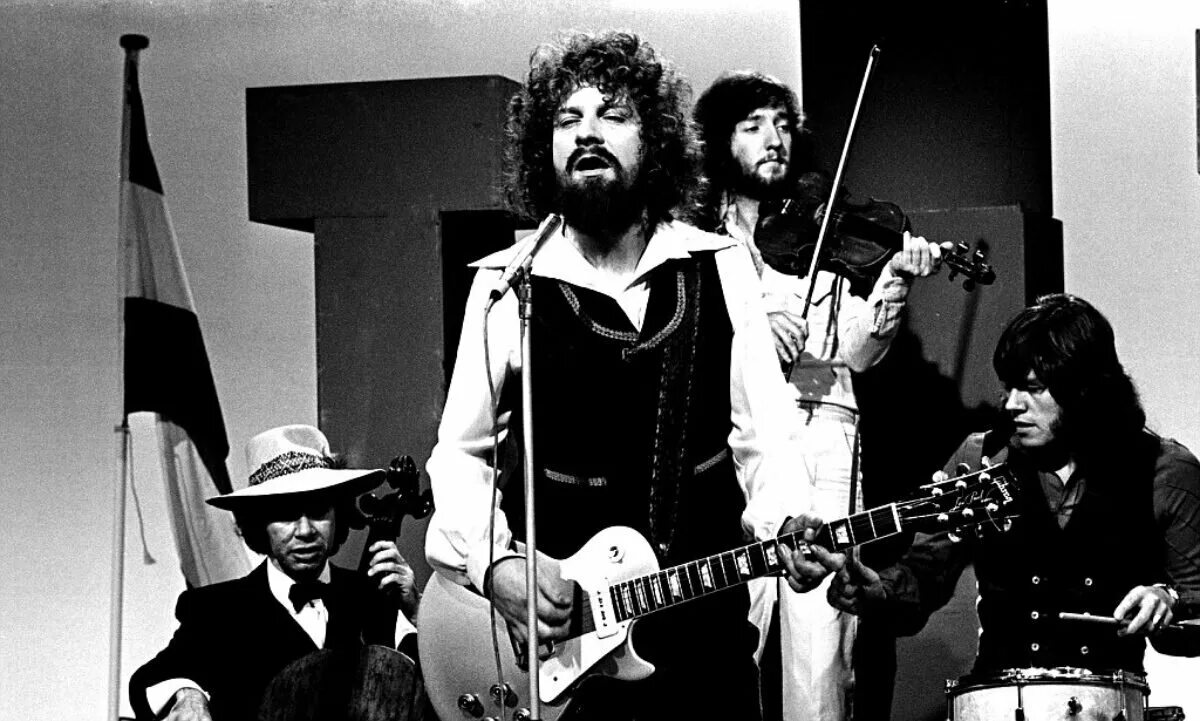 Elo группа. Группа Electric Light Orchestra 1974. Джефф Линн. Elo фото группы. Электрический свет группа