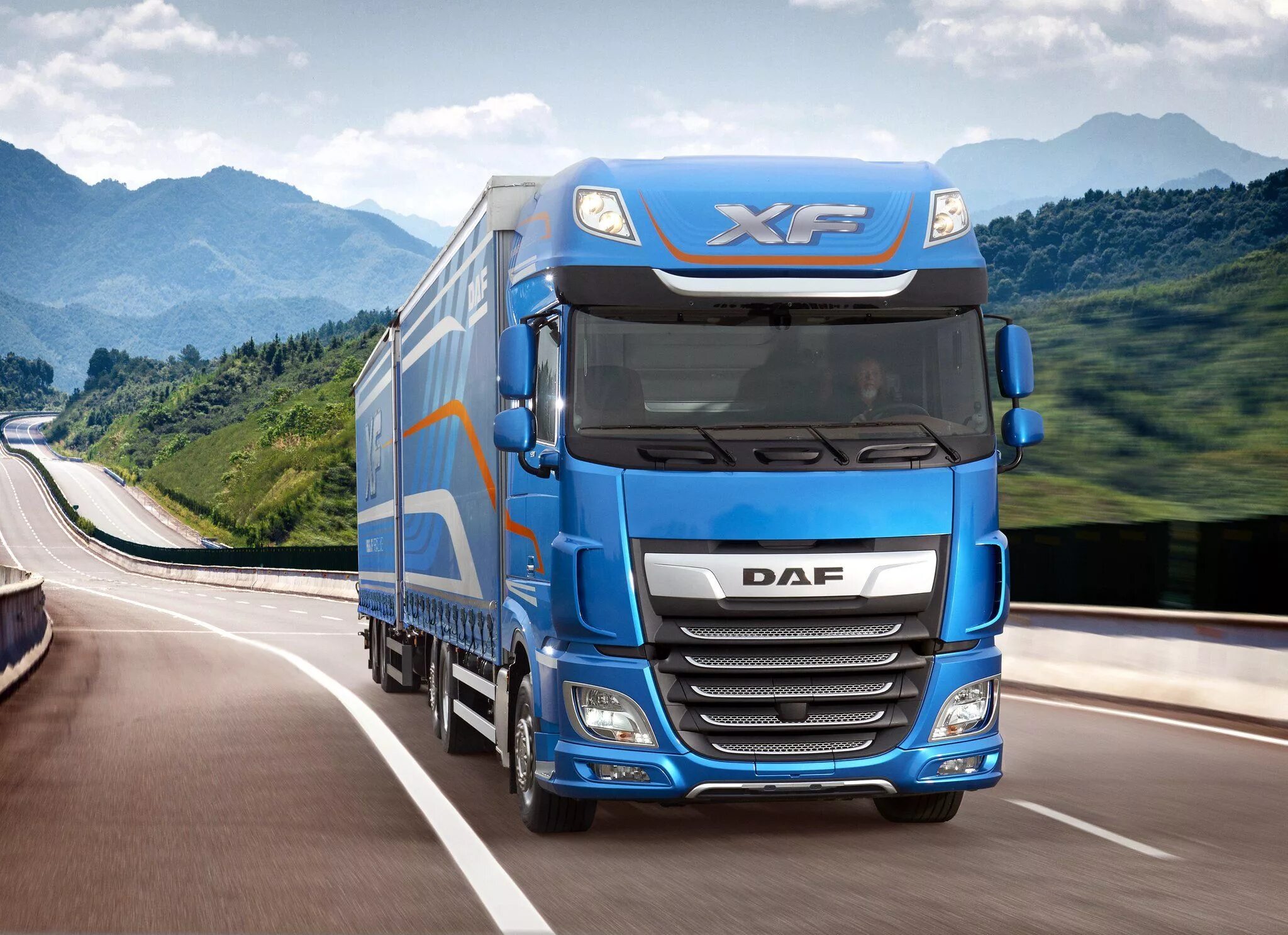 Почему daf. Грузовик daf xf. даф евро 6. daf xf 530. фура daf xf.