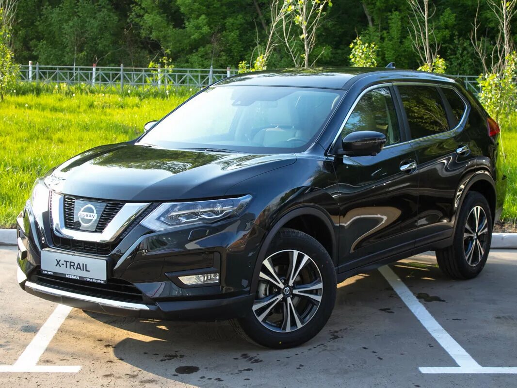 автомобиль большой кроссовер. Nissan x-trail iii t32. ниссан икстрейл 2015. Nissan x-trail t32 2015. X trail iii.