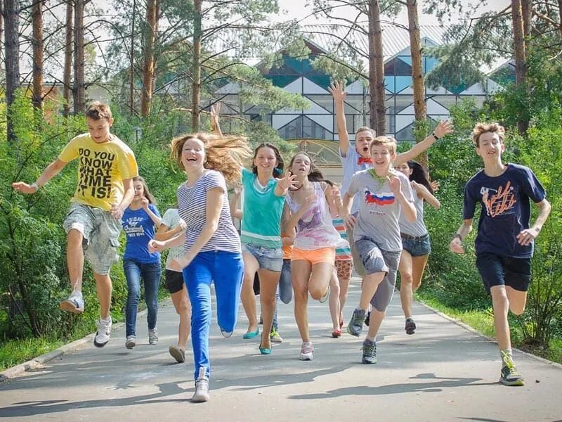 Лагерь интересная смена. Лазурный лагерь нижегородская область. лазурный лагерь выкса. детский лагерь в выксе лазурный. лагерь лазурный нижегородская область выкса.