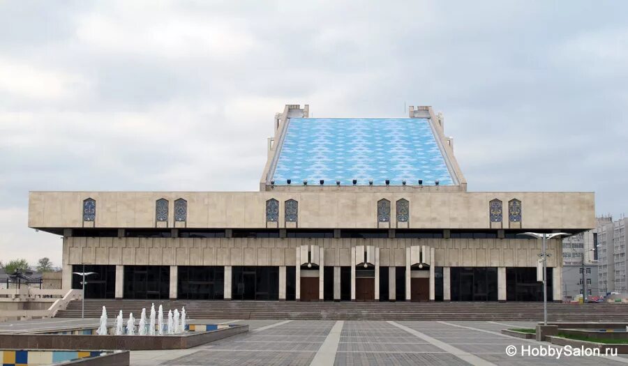 Татарский государственный театр камала. Татарский государственный Академический театр им г Камала г Казань. Академический театр Галиаскара Казань. Театр Камала Казань. Галиаскар Камал театр Казань.