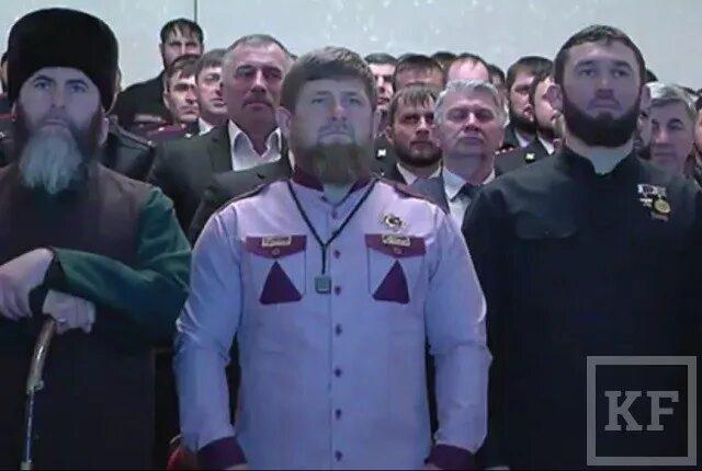 Басаев и кадыров. Рамзан кадыров и басаев. кадыров масхадов басаев. кадыров 1995.