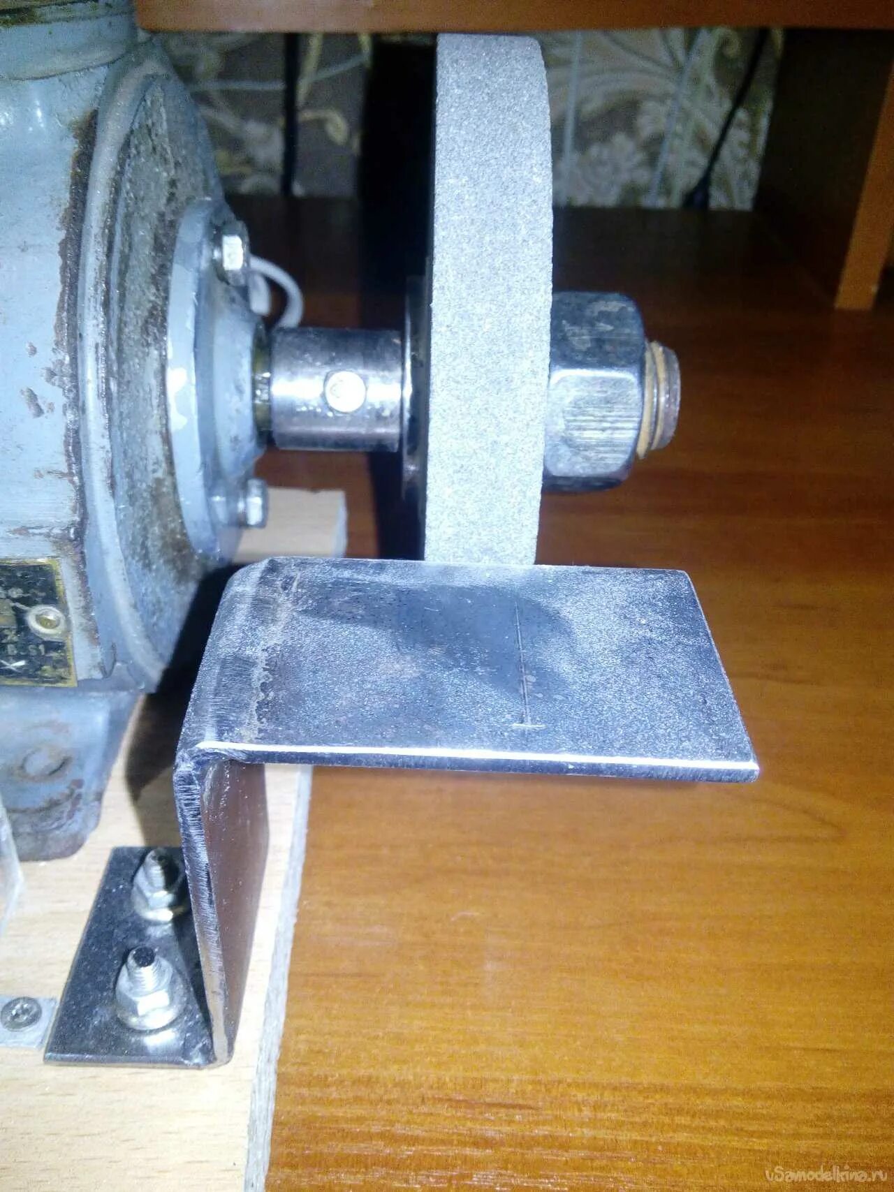 Мотор стиральной машины авз наждак. Veritas grinder tool rest 05m23. Наждак диолд 259 вт. Заточной станок тчк-2. Станина для наждака.