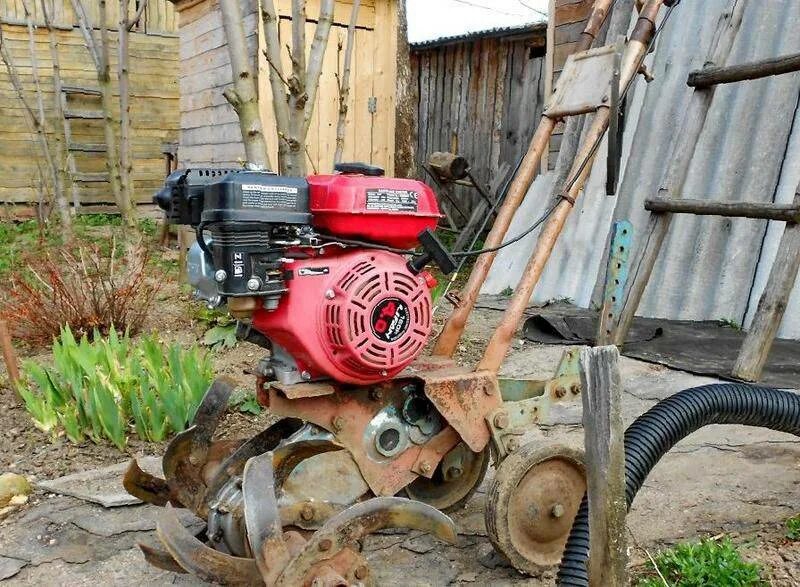 Культиватор крот с двигателем лифан 6. Мотокультиватор крот с лифановским двигателем. Двигатель лифан на крот. 5 л. Мотоблок крот с двигателем лифан.