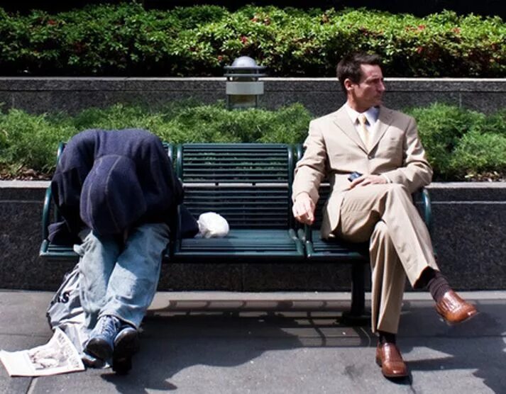 вовсе не богато. золотой особняк внутри. Mike tyson rolls royce. красивая жизнь!. богатый не тот у кого много денег а тот кому хватает.