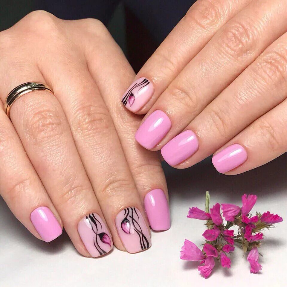 Красивые дизайны гель лаком. Розовый маникюр. Розовые ногти. Красивый розовый маникюр. Маникюр в розовых тонах на короткие ногти.
