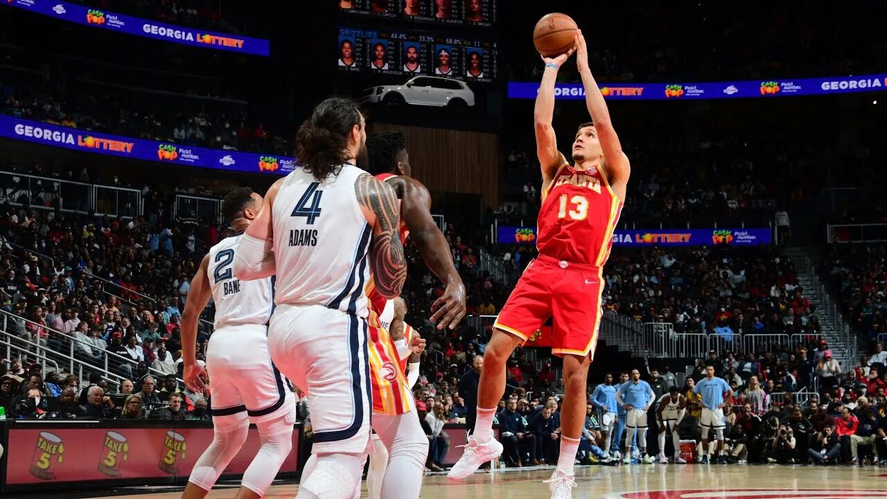 Nba 2021 игра. Игра чикаго. Лавин и дерозан. Чикаго буллз против лос-анджелес лейкерс. Матч нба.