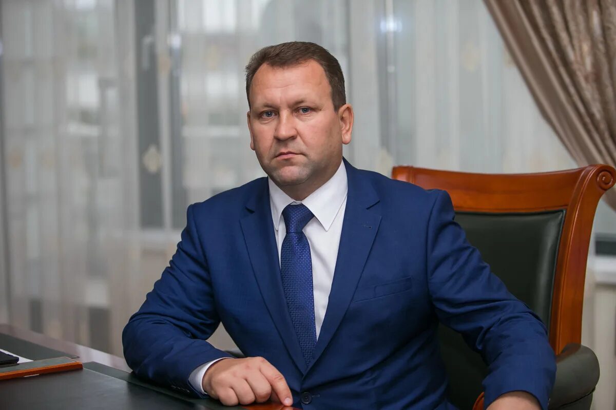Министр алмазов. Министр алмазов. Алмаз хакимов пенза. Министр алмазов. Алмаз закиев пермь.