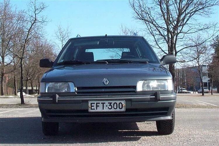 Рено 21 год. Рено 21 1991. Renault 21 Nevada 1986. Рено 21 1998. Рено 21 хэтчбек.
