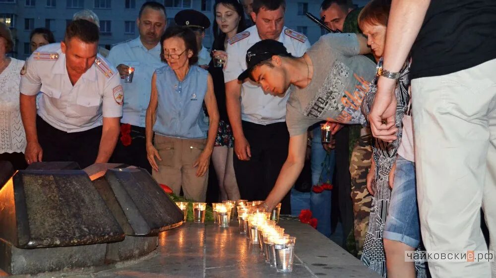 Памяти чайковского. Свеча памяти чайковский. акция &quot;свеча памяти&quot; в краснодарском крае. свеча для возложения. акция свеча памяти пенза.