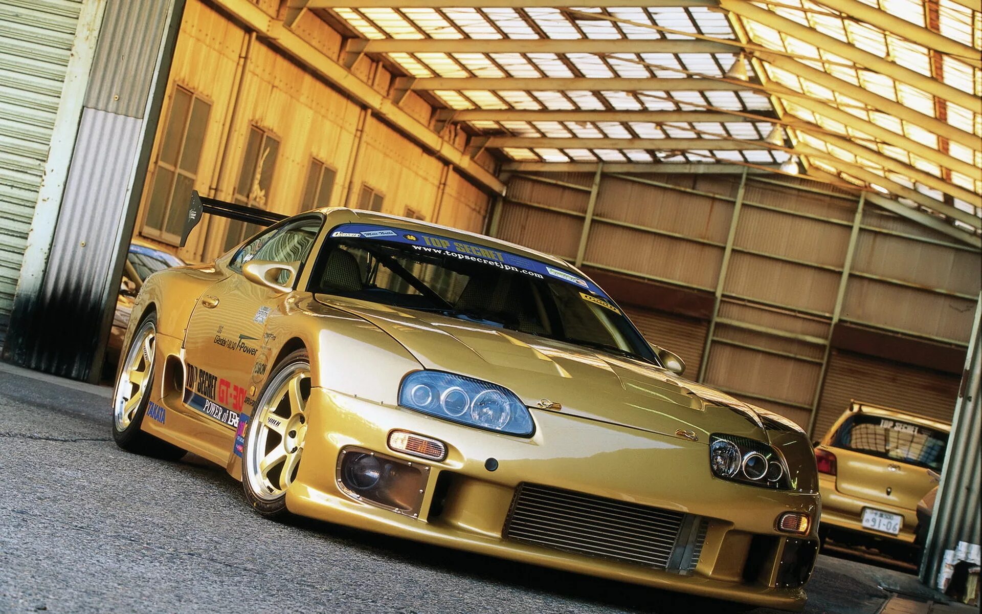 Тюнинг машин на пк. Тойота Супра Gold. Toyota Supra a80. Тойота Супра 1080. Toyota Supra Золотая.