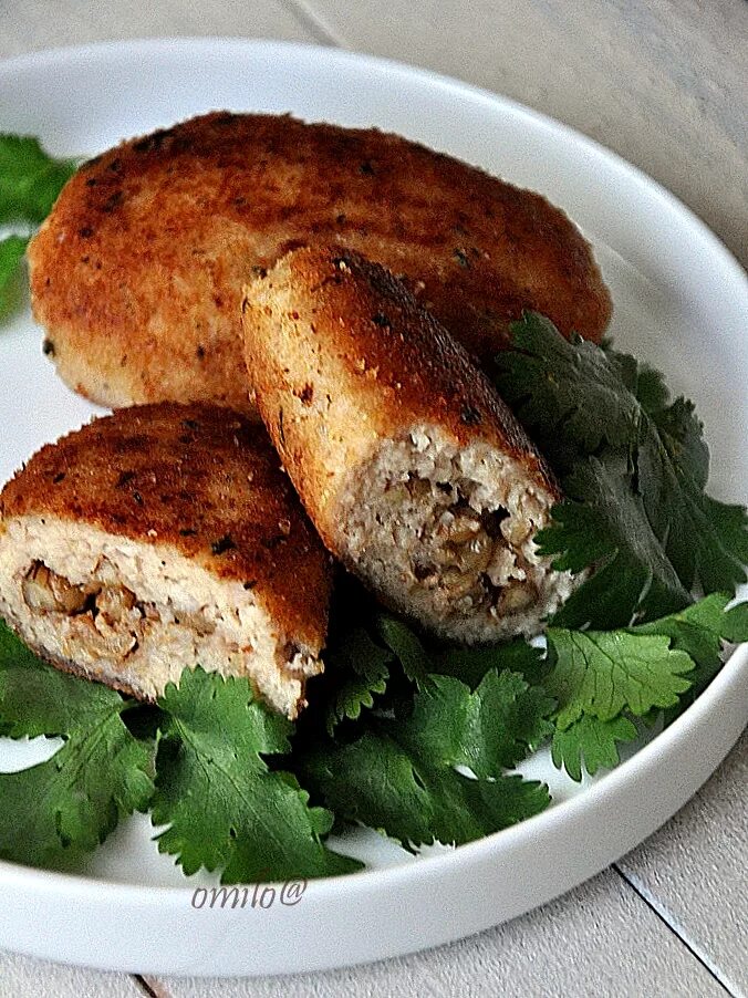 Куриные зразы на сковороде. Зразы столовские. зразы куриные. зразы фаршированные. зразы с куриным фаршем.