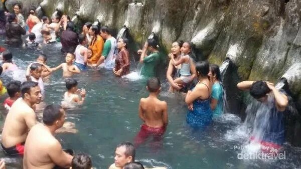Ngitip mandi. Ngitip mandi. Intip tante mandi telanjang bulat. Ngintip mandi viral. Cewe kkn mandi.