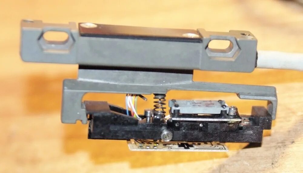 Логарифмическая линейка 1654. Линейка разбор. Логарифмическая линейка 1622. Как разобрать линейку уци сломал. Звуко-буквенный разбор лента букв.