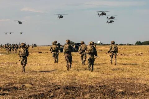 Дивизия кричащие орлы