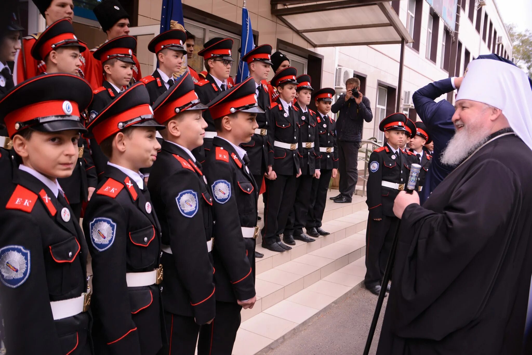 Корпус ейск. Ейский казачий кадетский корпус ейск. ейский казачий кадетский корпус знамя. ставрополь казачий кадетский корпус. шанешка ейский казачий кадетский корпус.