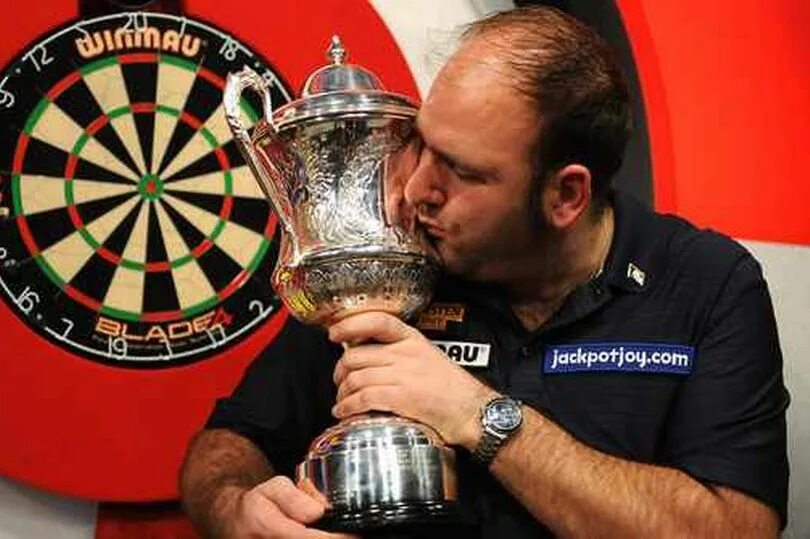 Фил тейлор дартс. Дартс соревнования. Смит битс. Княzz 2011. World cup of darts 2024.