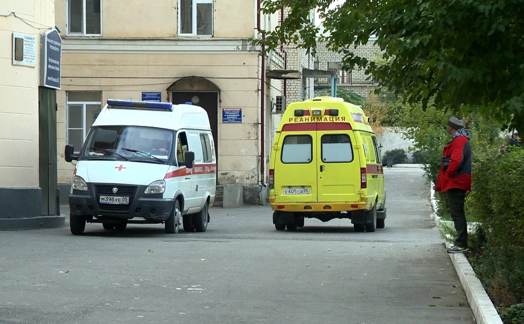 Скорая дербент. Станция скорой помощи шебекино. Скорая помощь хасавюрт номер. Скорая хасавюрт. Црб машина.