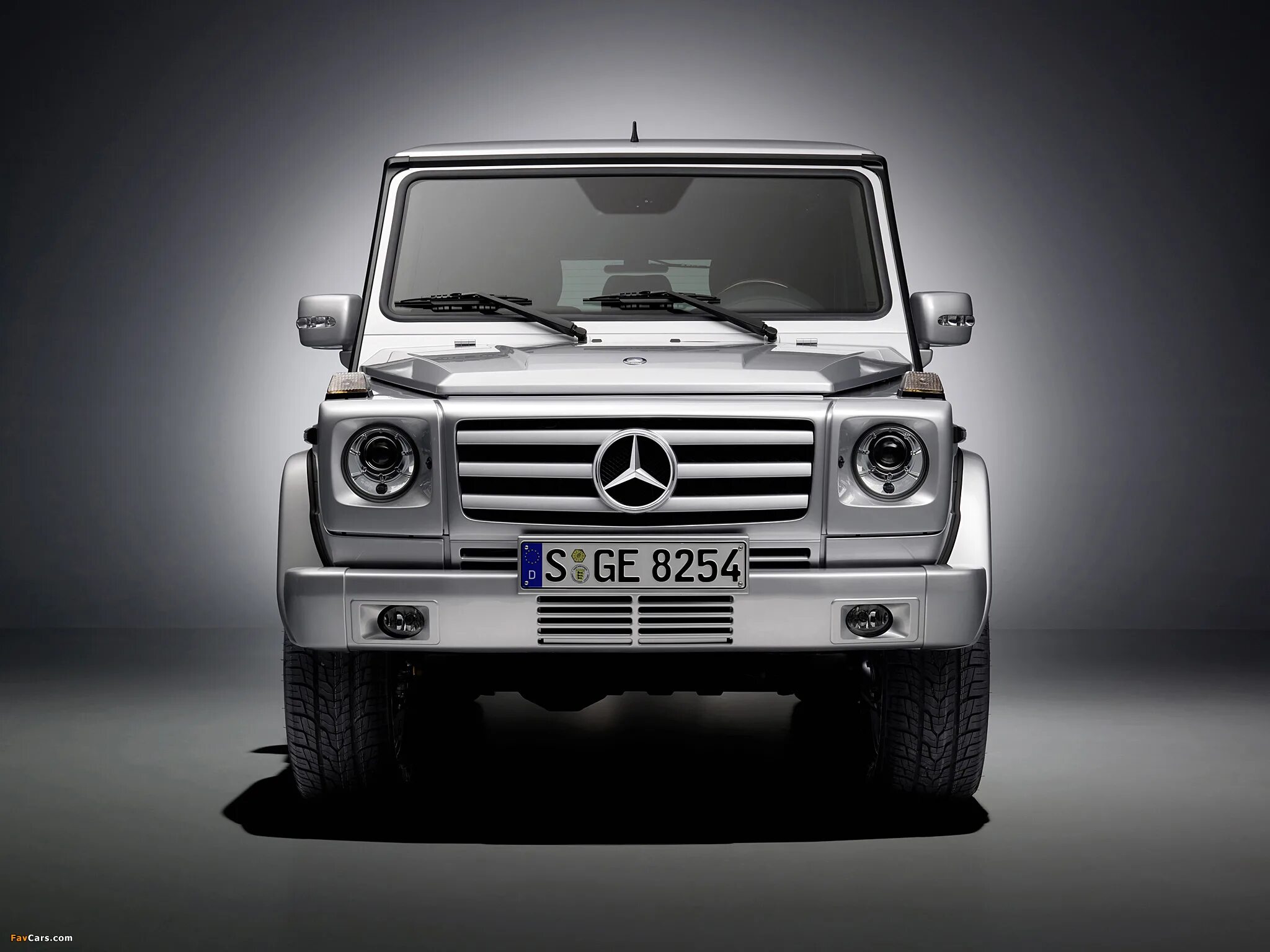 Авито россия гелендваген. Mercedes-Benz g500 w463. Mercedes Benz g-class g500. Mercedes g class w463. Mercedes Benz g class g500 2010.