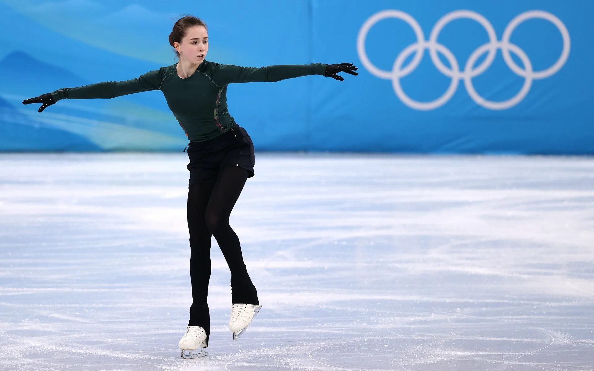 Камила Валиева фигуристка. Камила Валиева Olympics. Камила Валиева 2024. Валиева Камила 2021 фигурное катание.