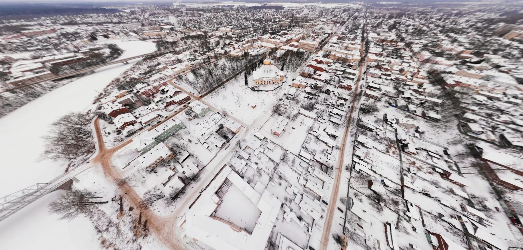 Погода боровичи новгородская на 10 дней точный. Панорама г Боровичи. Панорама Боровичи. Климат в Боровичи. Город Боровичи с высоты 2005 года.