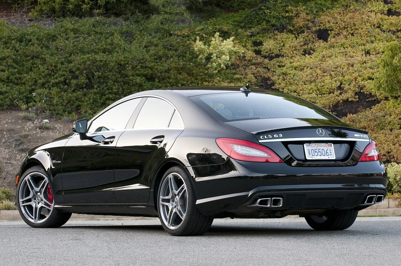 Как называется мерседес банан. Mercedes cls 63 amg. mercedes benz cls 63 amg 2012. мерседес клс 63 амг. мерседес бенц cls 63 амг.