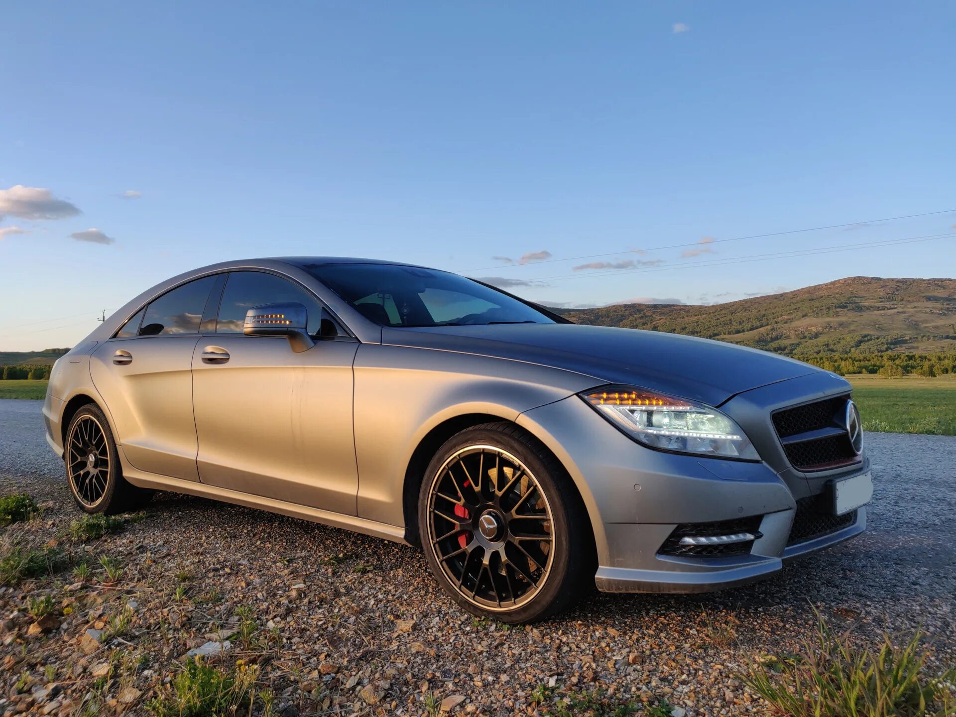 W218