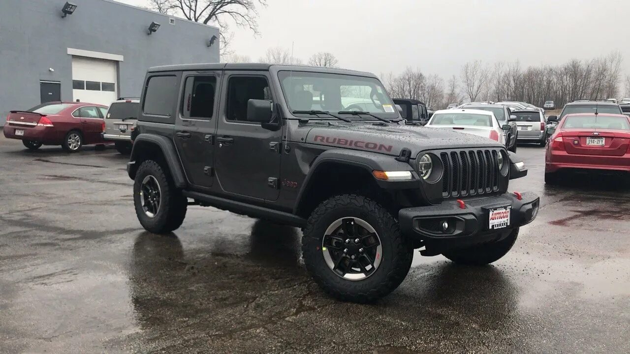 Рубикон спорт. Jeep Wrangler Rubicon 2019. Jeep Wrangler Unlimited Rubicon 4xe 2021. Вранглер Рубикон 2019 год. Jeep Wrangler Unlimited шины 305/70/18.