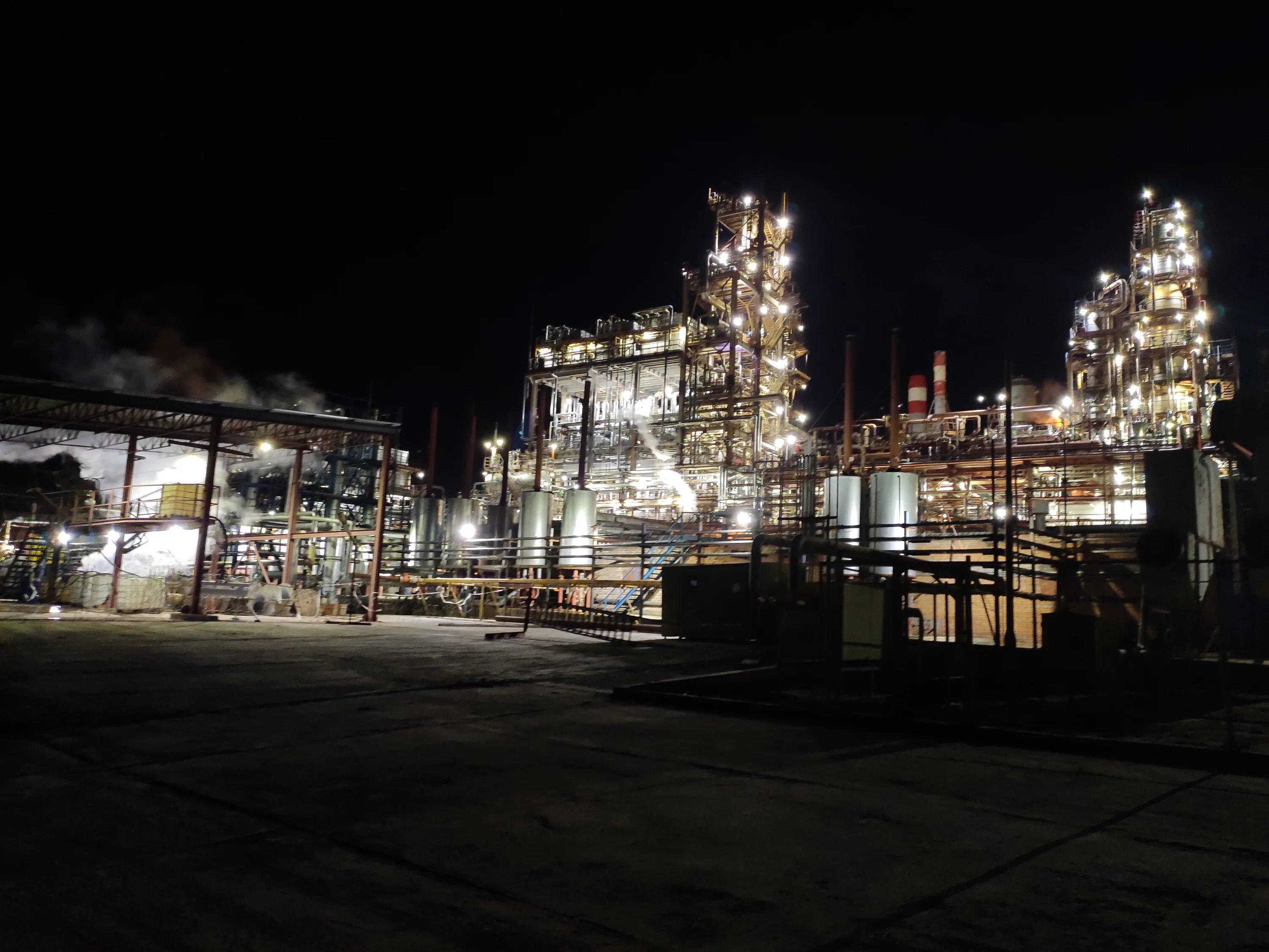 челябинский механический завод краны. цеха завода чтз челябинск. пищевая промышленность чувашии.