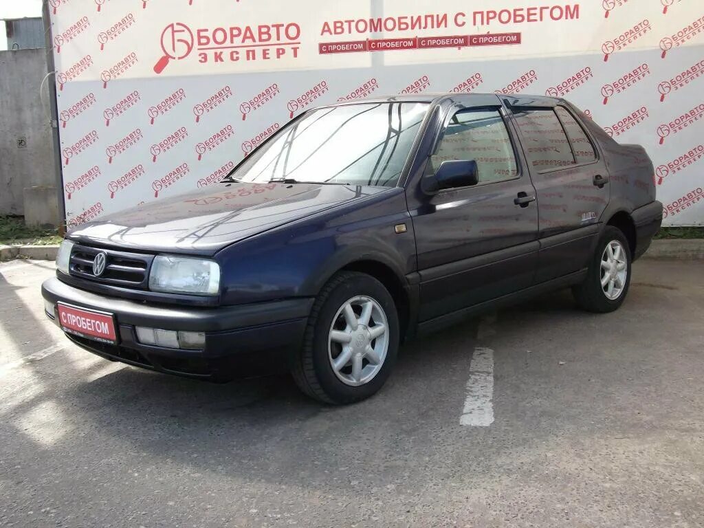 Volkswagen 1995. Фольксваген Vento 1991-1998. VW Vento 1995. Фольксваген Венто 1995 года. Фольксваген Венто 1998.