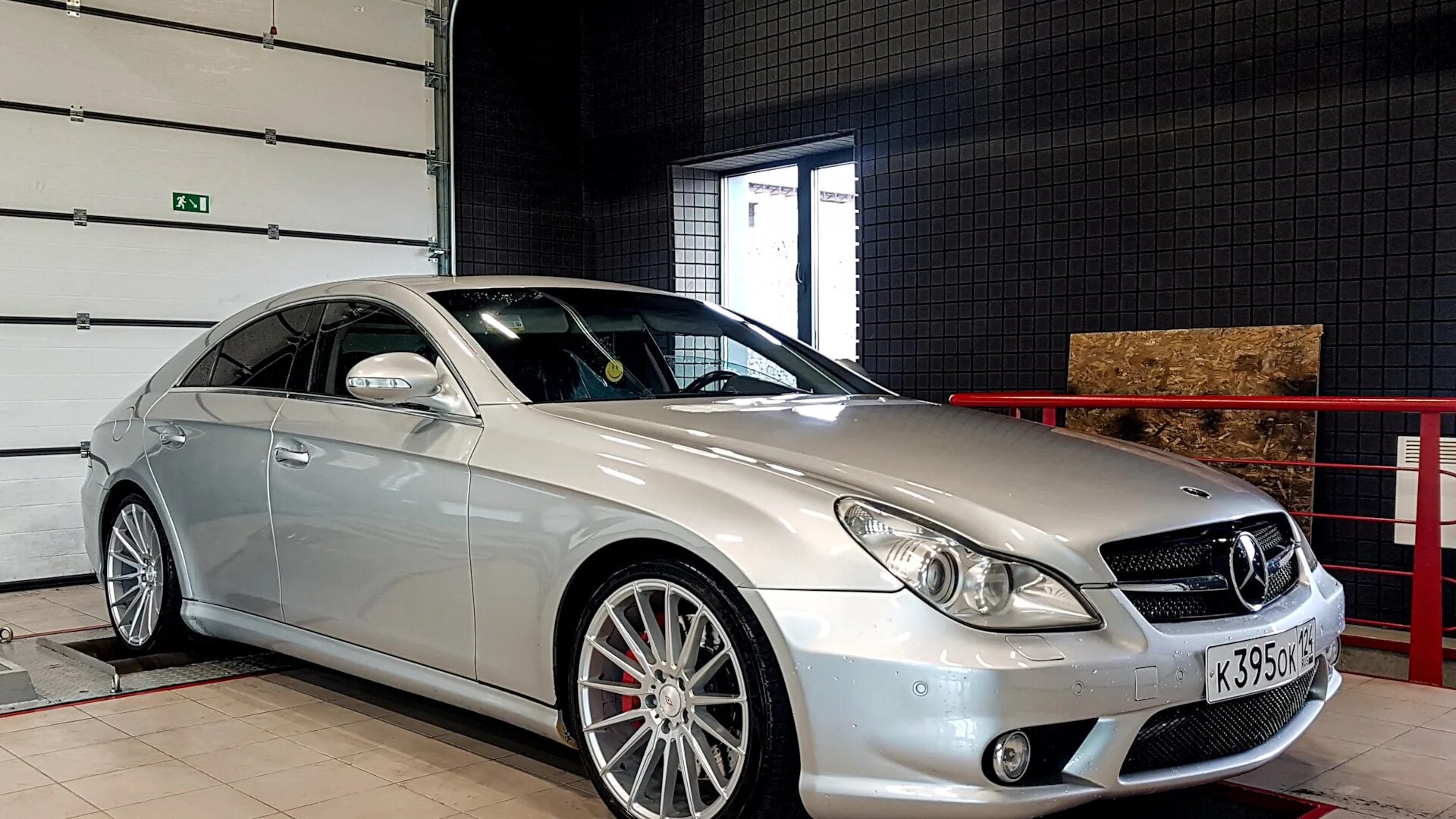 М5 цлс. CLS 5.5 w219. CLS 5.5 AMG. CLS w219 AMG 5.5. Mercedes AMG 5.5 CLS 219.