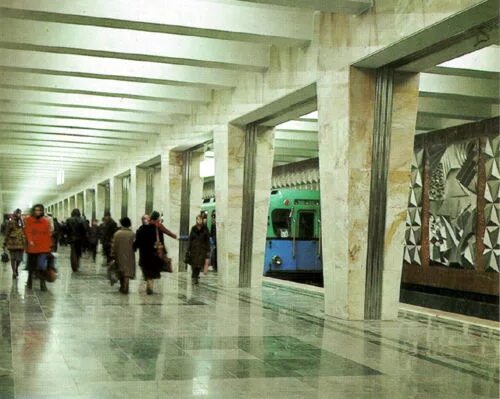 Станция метро медведково. Метро медведково москва. Северный вестибюль медведково. Вестибюль станции метро медведково. Вестибюль станции метро медведково.