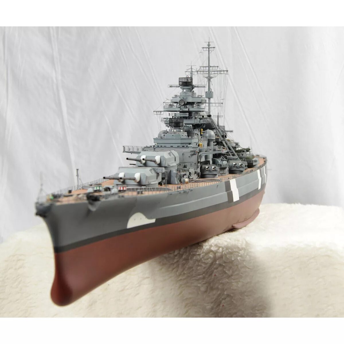 Сборная модель zvezda германский линкор "бисмарк" (9015) 1:400. Бисмарк 1/350. Модель "линкор бисмарк". Линкор бисмарк звезда 1/350. Бисмарк revell 1/700.