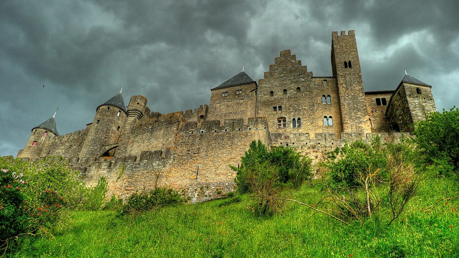 Песня я открываю замки. Замок «Грайч», Уэльс. Замок Файви. Замок Мартинваст Франция. Крепость Каркассон.