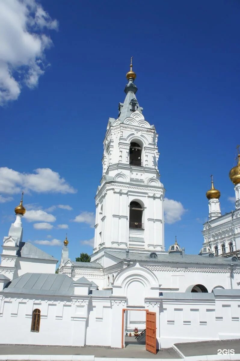 Купи св пермь. Свято-Троицкий Стефанов мужской монастырь. Пермский Свято-Троицкий Стефанов мужской монастырь, Пермь. Свято-Троицкий Стефанов монастырь Пермь храм. Свято-Троицкий Стефанов мужской монастырь Пермь иконы.