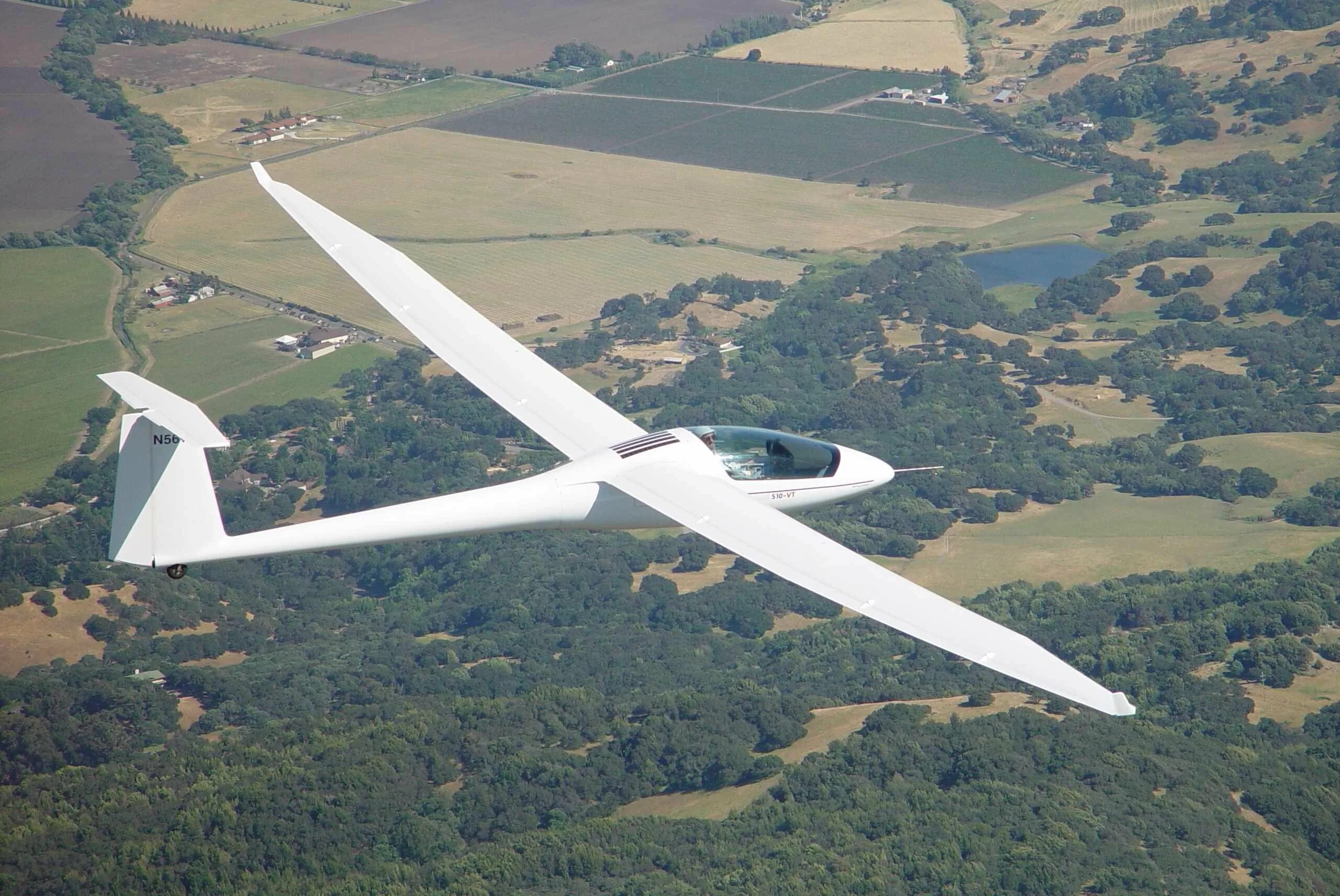 Планер антонова. Мотопланер беркут. Планер al-12. Сверхлегкий мотопланер шмель. Duo discus планер.