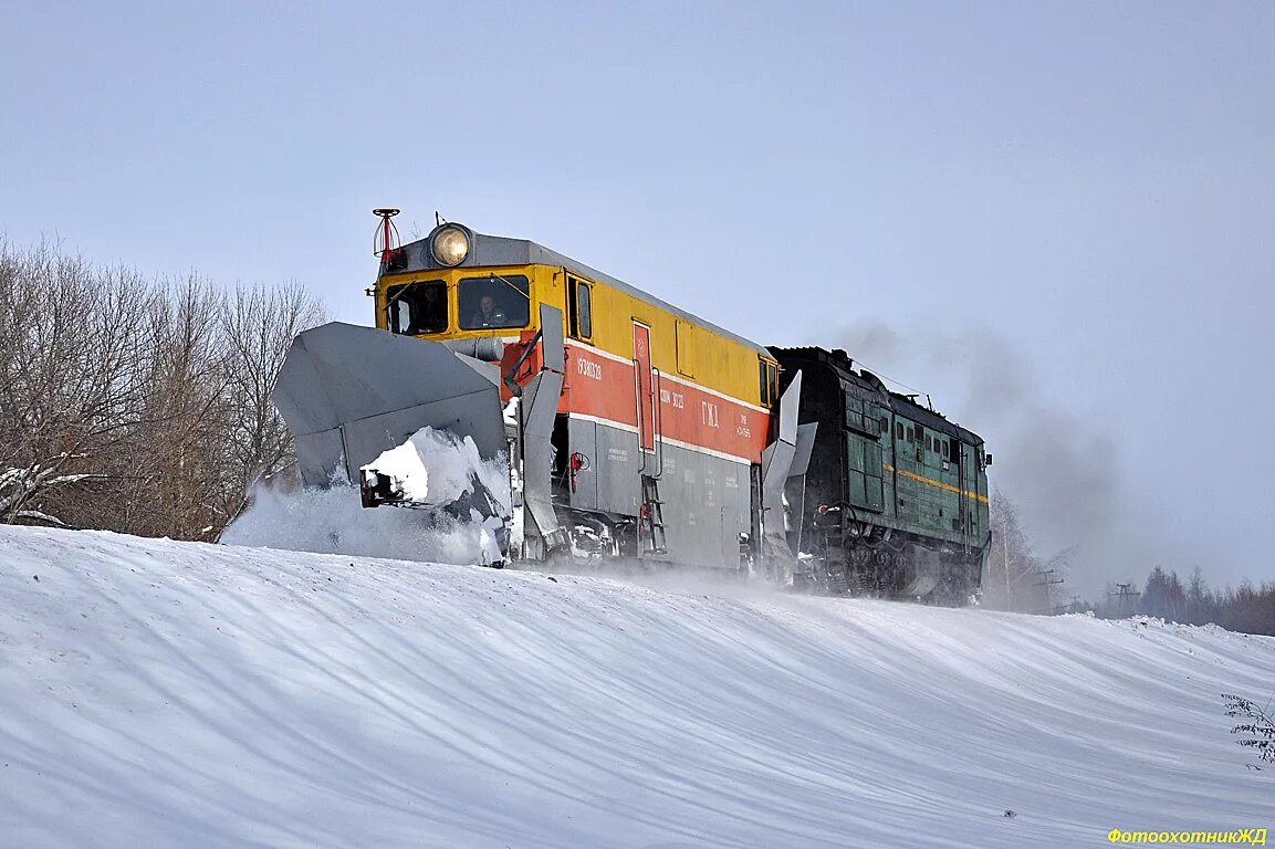 Работа снегоочистителя. Cub cadet снегоуборщик. Снегоуборочная машина husqvarna. Работа снегоочистителя. Снегоуборщик winter extr pro785e patriot.