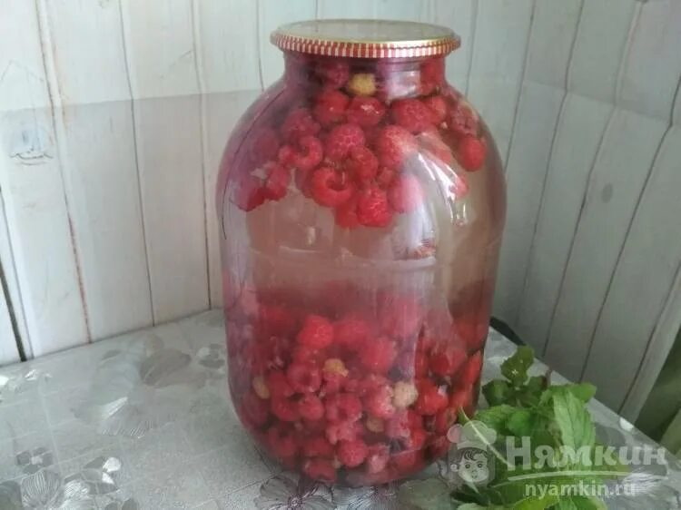 Компот из малины на зиму на 3. Компот из малины на зиму на 3 литровую. компот с малиной на зиму на 3 литровую. компот из малины на зиму на 3 литровую банку. компот из малины на зиму на 3 литровую банку без стерилизации.
