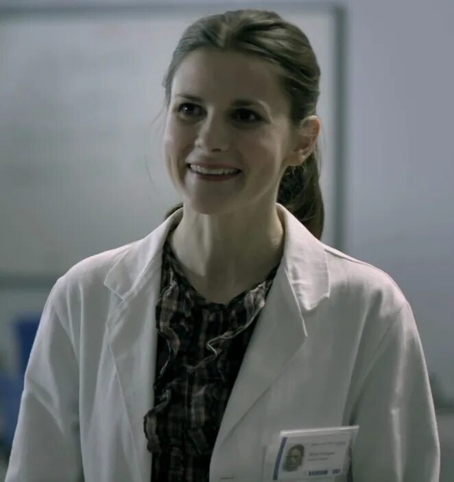 Молли из шерлока. Молли хупер. Молли хупер из шерлока. Молли хупер из шерлока. Молли хупер.